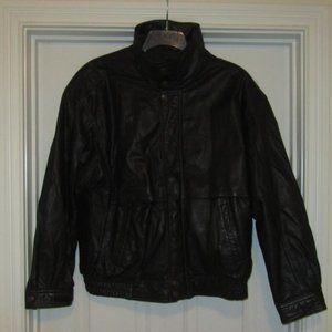 Men's Genuine Leather Coat Size Large Good Condition
